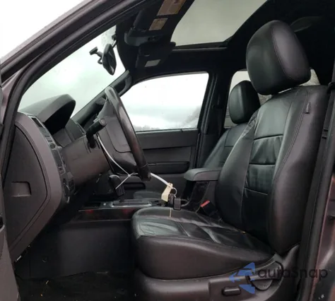 2011 Ford Escape Xlt from USA, damaged, VIN 1FMCU9DG2BKB69534